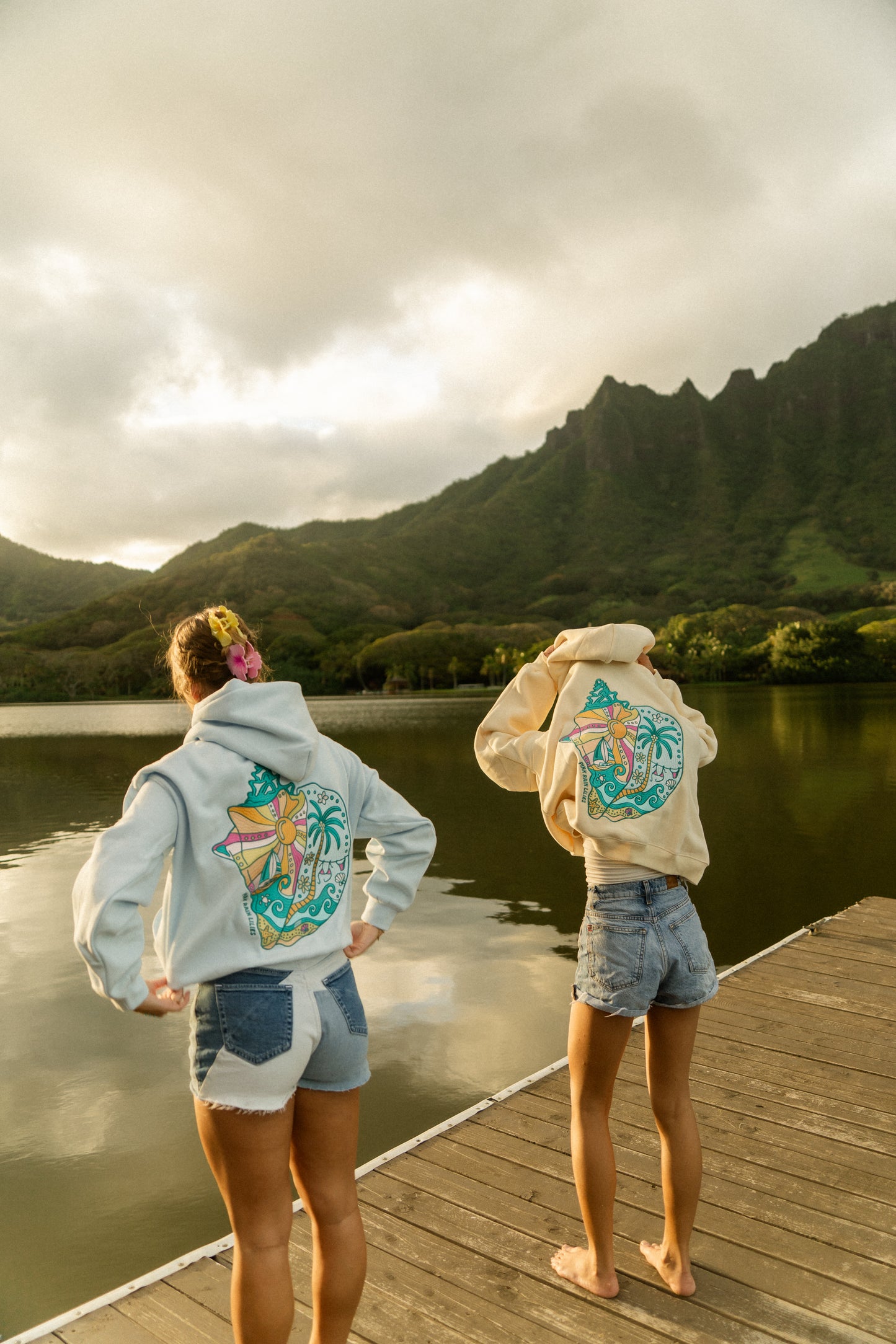 LIMITED EDITION Conch hoodie in Ice Blue