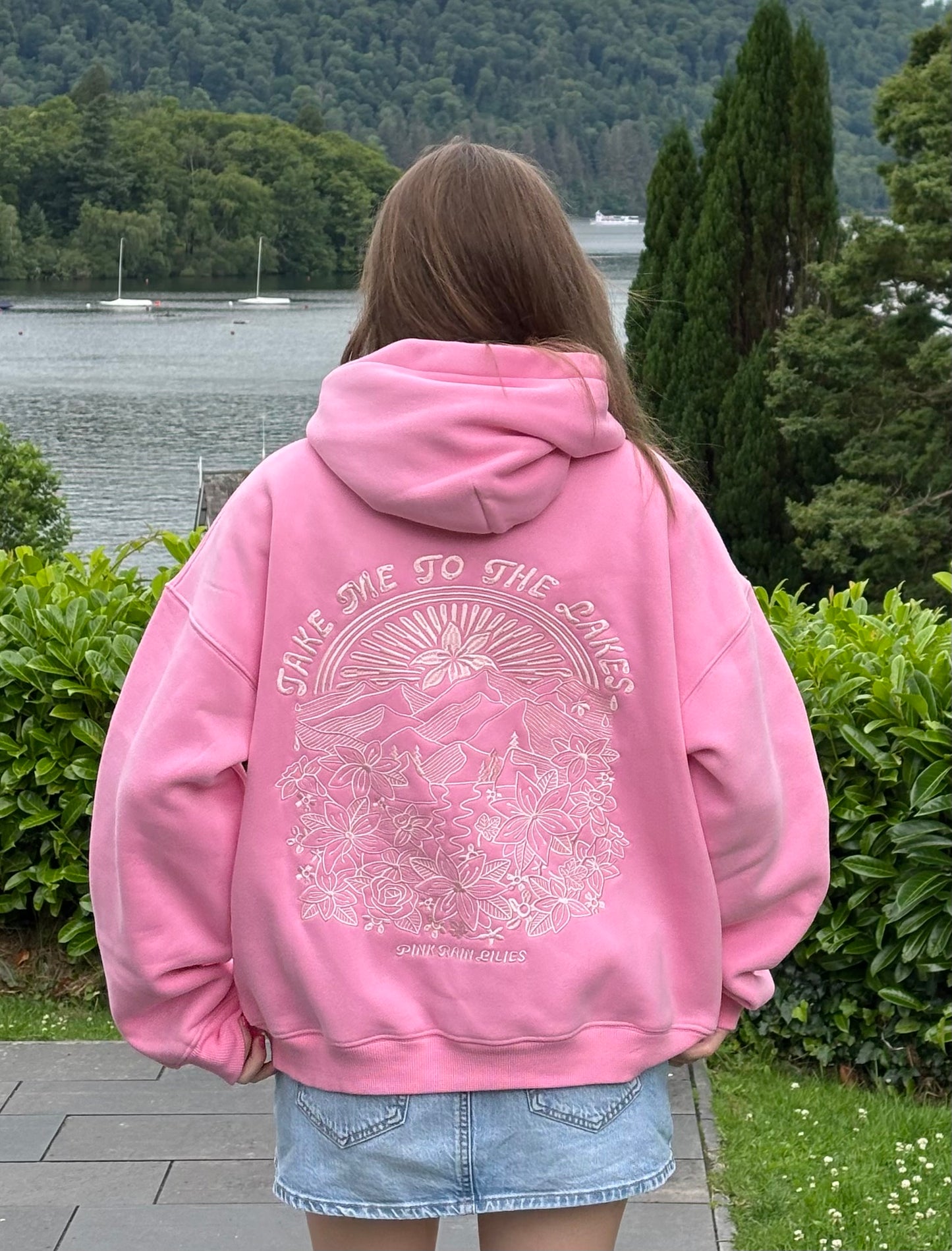 NEW! lakes hoodie in bubble gum